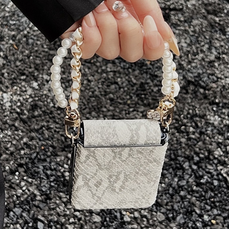 Luxurious Snake Texture Leathe - đánh giá và giá Leather Bracelet