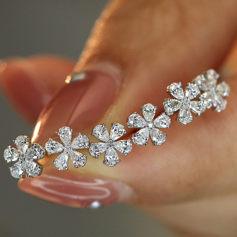 Aazuo Fine Jewelry 18K Orignal - đánh giá và giá Diamond Stud Earrings