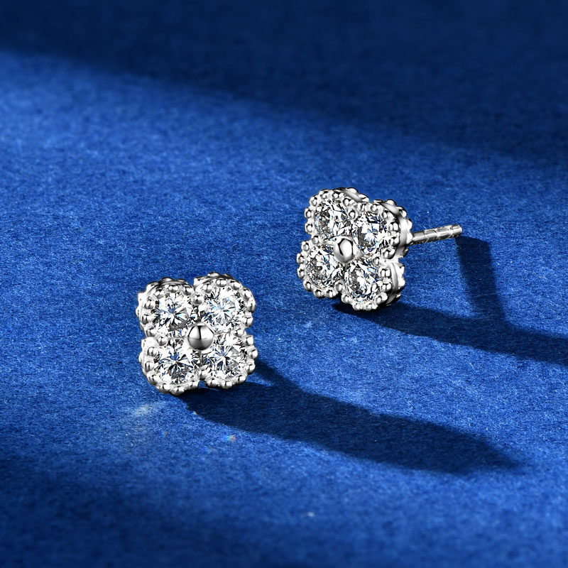 Moissanite Clover Flower Jewel - đánh giá và giá Diamond Stud Earrings